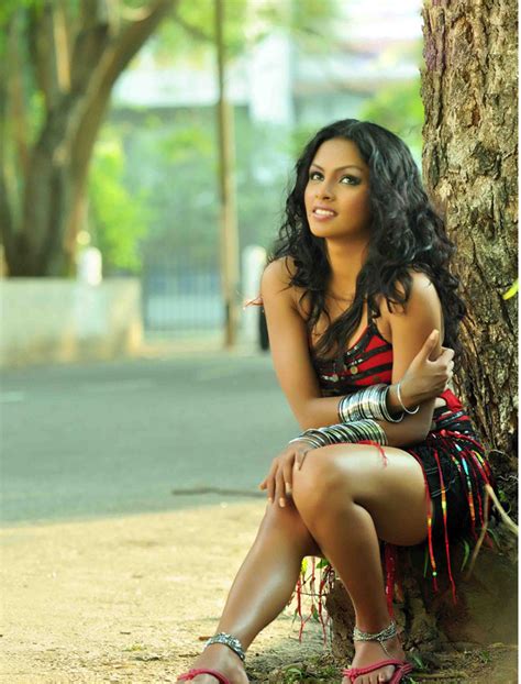 Shalani Tharaka Feet Sri Lankan Hot Actress