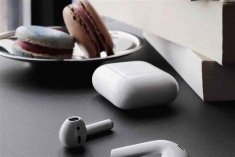charge airpods   elses case