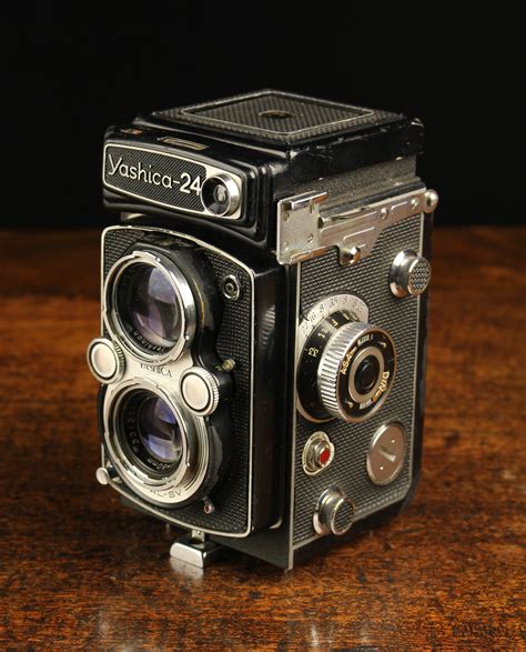 lot  antique cameras vintage trains sale wilkinsons auctioneers