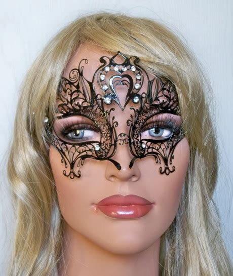 masker venedig lyxiga och posh masker foer maskerad bollar mannequin displayscom