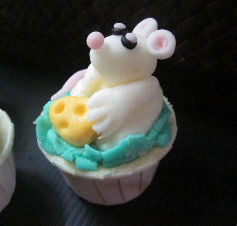 sweet treatz mouse cupcakes