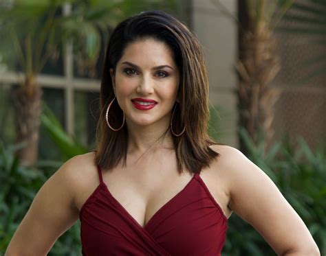 Sunny Leone Starrer Oh My Ghost Goes On The Floors Easterneye