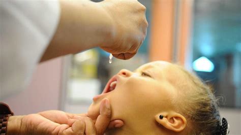 vacinação contra pólio e sarampo atinge 51 da meta