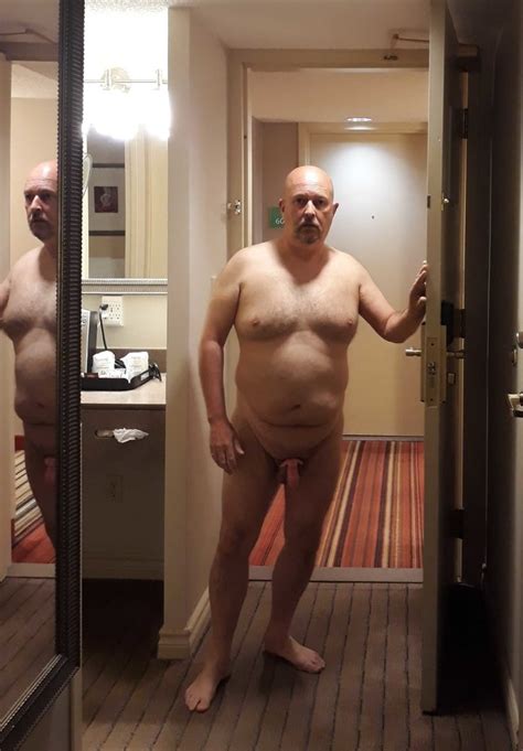 exposed naked faggot andrew s hotel kik exandrews 7