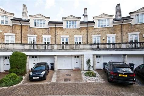 4 bedroom terraced house for sale in huntingdon gardens london w4