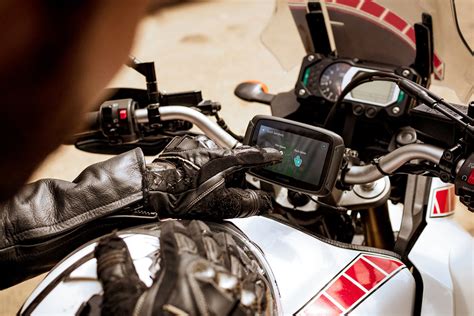 motorcycle gps navigators   hiconsumption