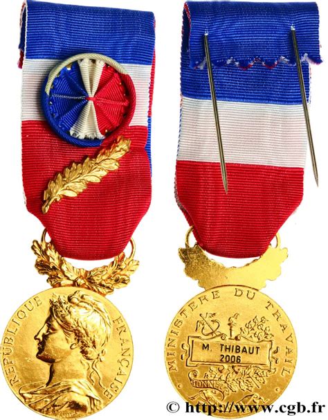 cinquiÈme rÉpublique médaille d honneur du travail or second modèle