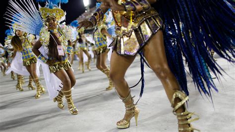 ridicule of leaders samba skimpy garb at brazil carnival loop news