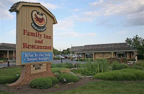 bird  hand family inn  restaurant visitlancaster  hats