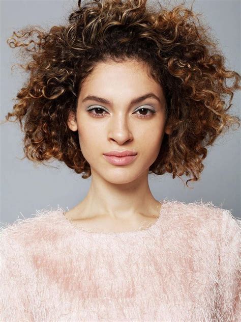 stylish curly hairstyles    cuts trends  colors