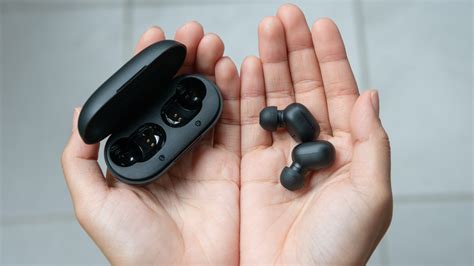 wireless earbuds  reviews buyers guide