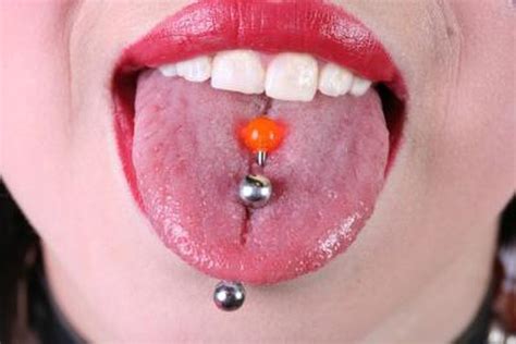 foods to avoid with tongue piercings