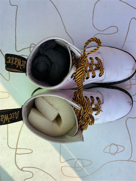 marten  lace  leather combat boots  striped laces   boardwalk vintage