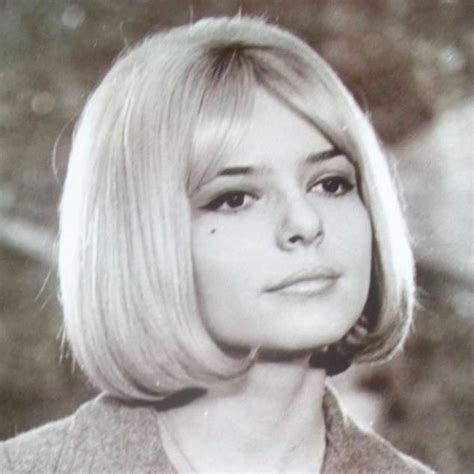 France Gall La Jeune Génération Lui Rend Hommage Hit West