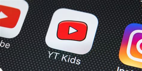 youtube kids feature  parents  filter human approved