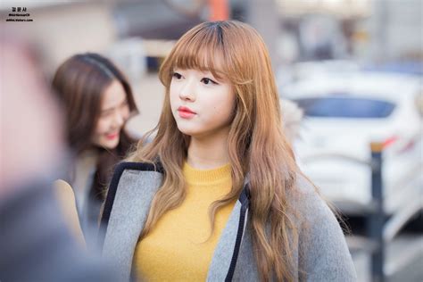 oh my girl yooa is one of the most beautiful girls in k pop but most fans don t know it koreaboo