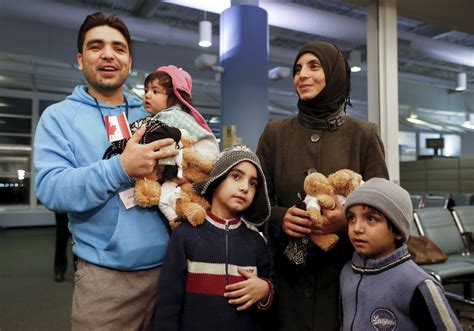 Syrian Refugees In Canada Government Seeks More Hotel Rooms As