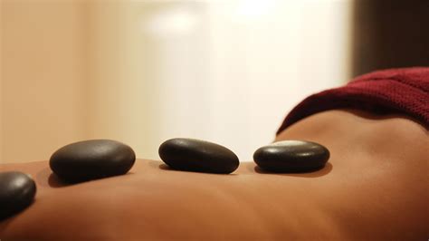 hot stone massage good spa guide