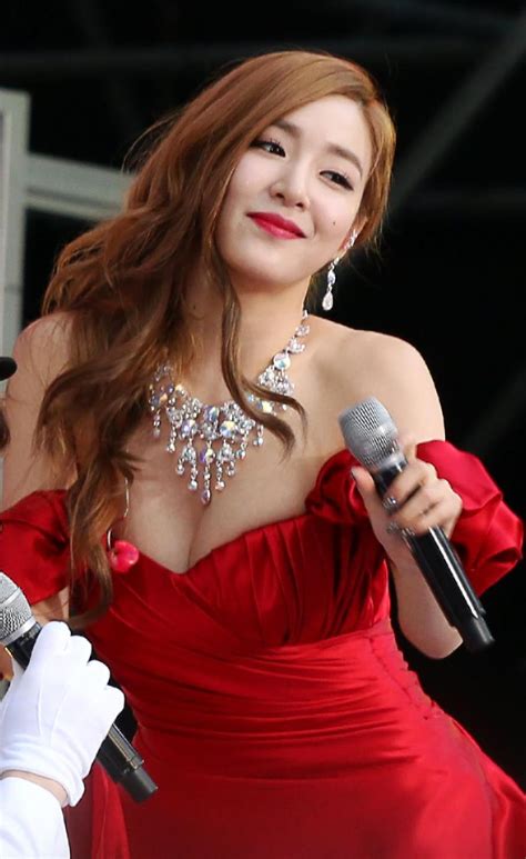 Girls Generation Tiffany Stuns Fans With Sexy Red Dress At Performance
