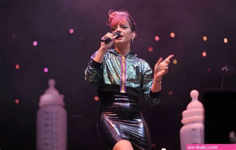 lily allen flashes her nude pussy sex leaks