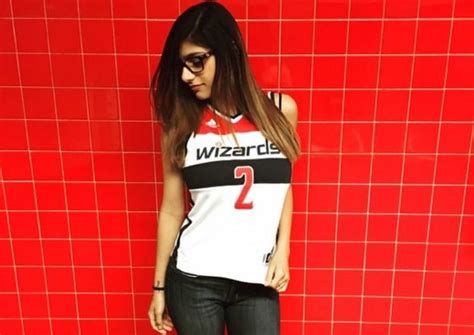 Total Pro Sports Salty And Bitter Mia Khalifa Gets Trolled Hard By