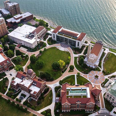 vals guide  chicagoland colleges
