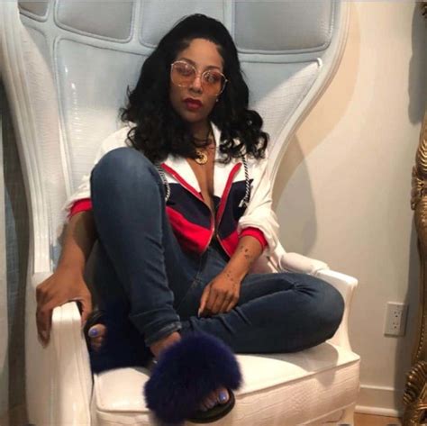k michelle takes to instagram to angrily explain why she doesn t look