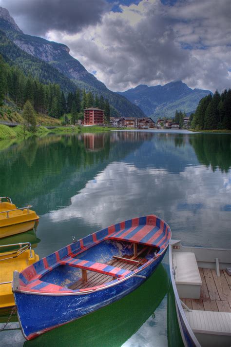 filelago  alleghe belluno italy jpg wikimedia