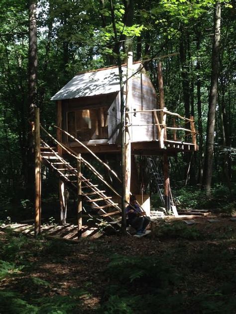 bekijk deze fantastische advertentie op airbnb forest yurt  bruges yurten te huur