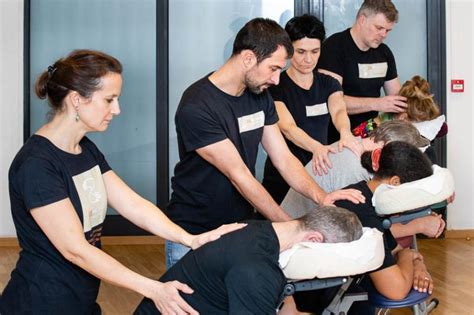 Formation Pour Devenir Praticien Ne Massage Assis à Paris