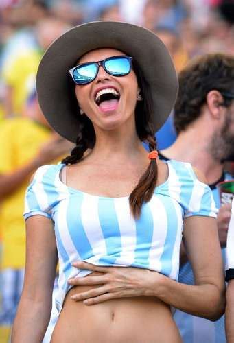 argentina hinchas fans fanaticos pinterest argentina football fans and fifa