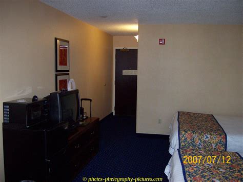 cheap motel room