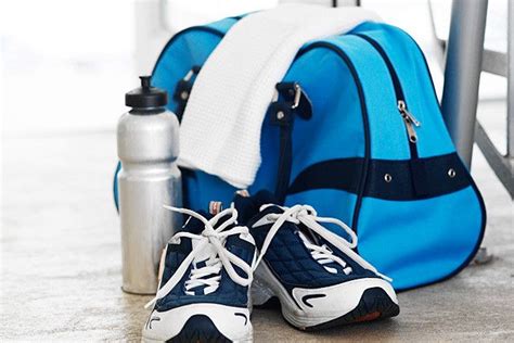perfectly packed gym bag youbeautycom gym bag essentials post workout snacks workout