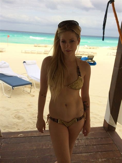 Avril Lavigne Desnuda En Icloud Leak Scandal