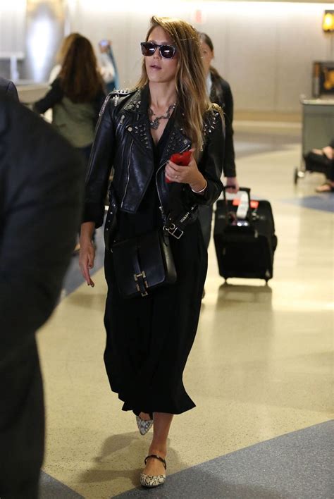 91 style tips to steal from the airport s best dressed celebs nice
