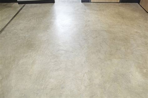 finish   concrete floor