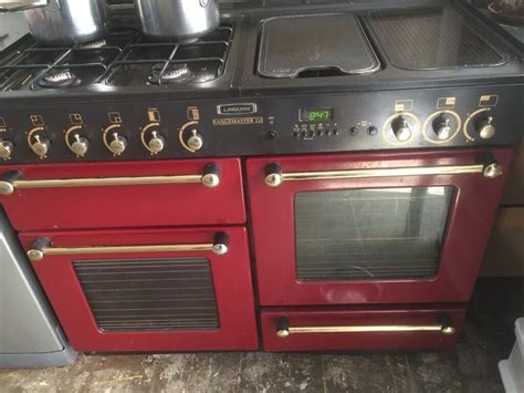 sale leisure rangemaster  gas cooker     good condition  shoeburyness