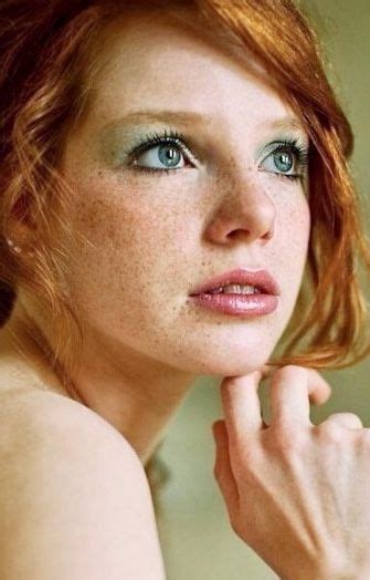 Pensive Hot Readjead In 2020 Redheads Redheads Freckles