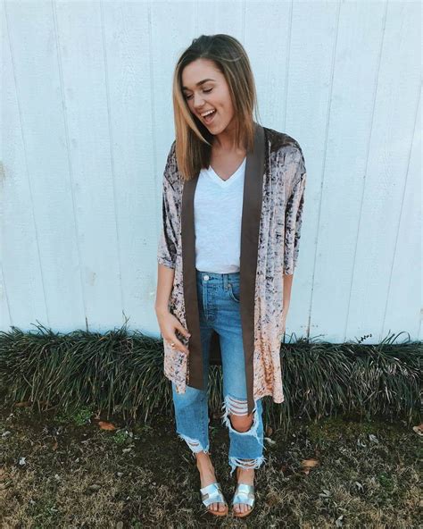 35 Sexy Sadie Robertson Feet Pictures Will Make You Drool