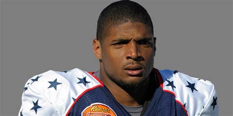 18 disgusting responses to michael sam gay football star coming out