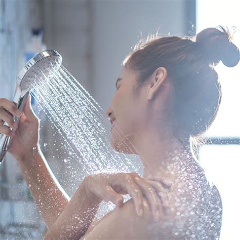 Ways In Which Hot Showers Help You Relax