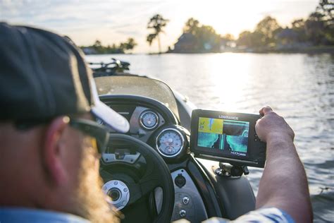 lowrance hook reveal  fish finder   screen  transducer   map preloaded map options