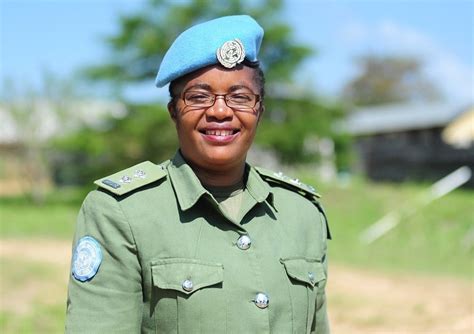 this zambian peacekeeper has just been awarded un woman police officer
