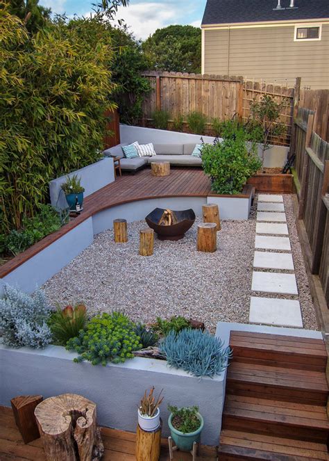 multiple levels give  small yard room  entertaining