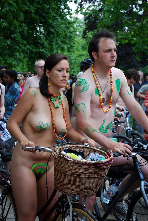 naked bike ride philadelphiaworld naked bike ride wnbr nude boob new girl wallpaper
