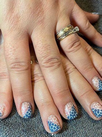 nail enhancements xana  salon day spa