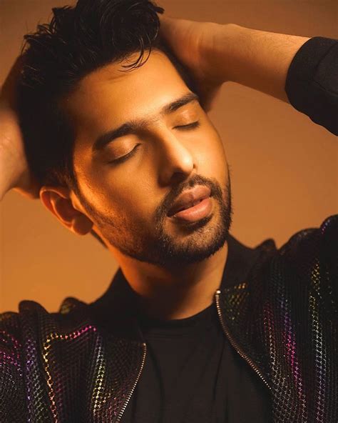 armaan malik  instagram cute couple images  prince charming famous singers