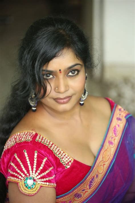 picture 756843 telugu cinema supporting actress jayavani hot saree stills new movie posters