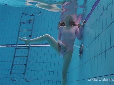 Enjoy Roxalana Underwater Naked In Pool Free Porn Videos