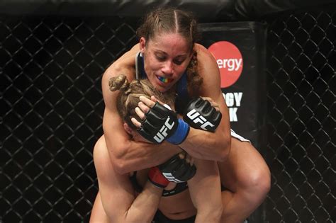 Out Lesbian Liz Carmouche Loses Ufc S First Female Fight Gains New